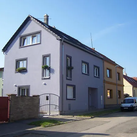 Schneider 3* Hostivice